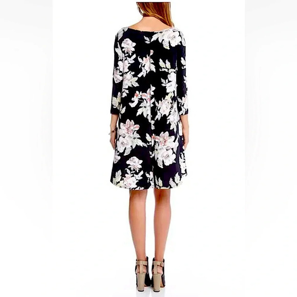 Karen Kane Women's Floral Ballet Neck Swing Dress - Picture 4 of 6